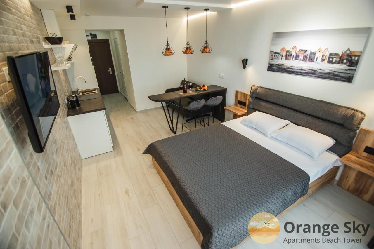 Orange Sky Apartments Beach Tower Batumi Exterior photo