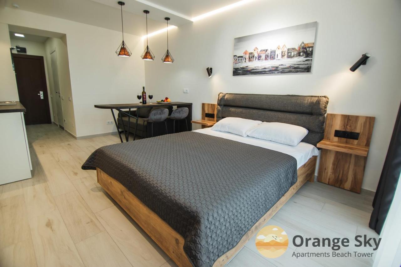 Orange Sky Apartments Beach Tower Batumi Exterior photo